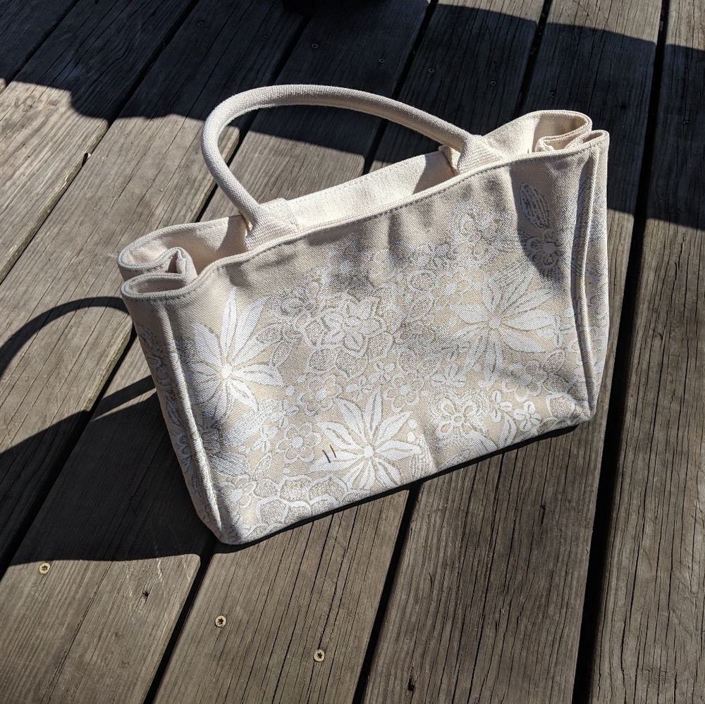 Oscar De La Renta Bag